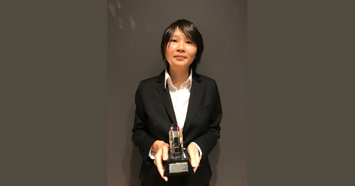 学部4年次で受賞した栁澤理紗さん