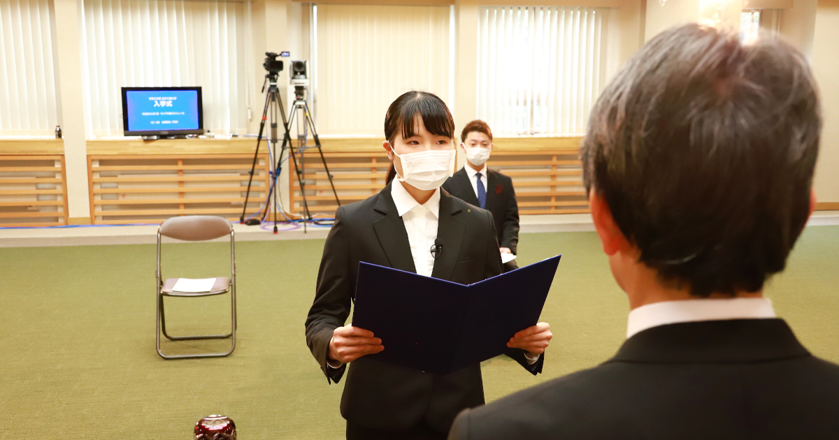 令和2年度 金沢工業大学入学式を挙行 新入生 編入学生 大学院入学生あわせて1 926名が入学 ニュース kit 金沢工業大学