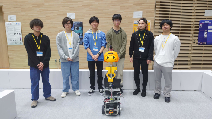 優勝した夢考房RoboCup@Homeプロジェクトの大会メンバー