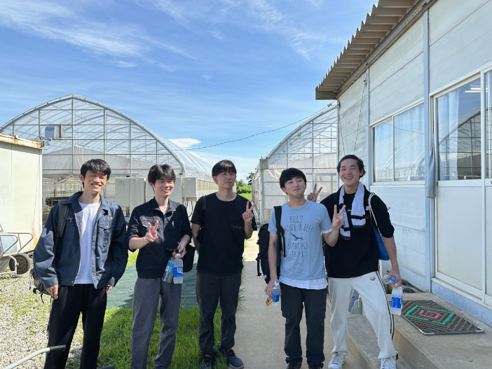 作業終了（左から山崎さん、大橋さん、河崎さん、馬場さん、中田さん）