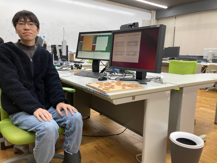 将棋AIにおける指し手の意図の解釈向上手法を提案した大田皐介さん