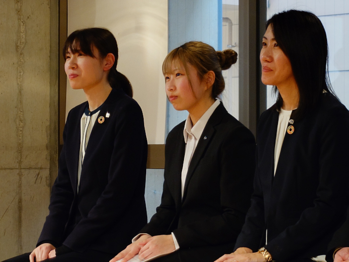 写真左から西尾氏、上月さん、川端氏