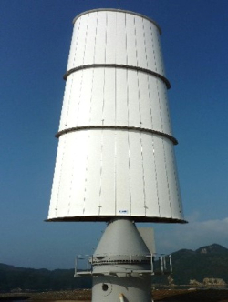 硬翼帆の構造設計検討と実証試験機の製作を<br>2009年10月から着手
