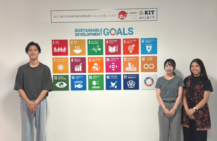【写真左から】島田 颯稀さん、山本 七菜さん、Amanda Rosario Josephine Gabriella Anribaliさん