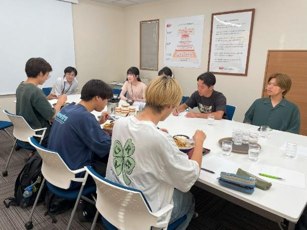何度も試作や試食、他店調査を重ね、学生が納得のいく一杯を完成させた
