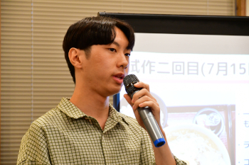 メニュー班の箱山 来佳さん