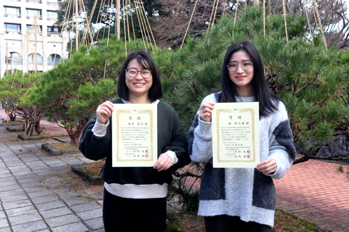 写真左より亀井慎子さん、橋穂乃果さん 写真左より亀井慎子さん、橋穂乃果さん