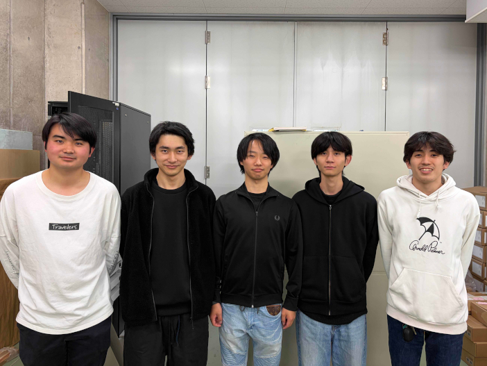 チーム「ふるこみっと」の皆さん。<br> 写真左から、杉森さん 亀山さん 高垣さん 大城さん 塩野さん チーム「ふるこみっと」の皆さん。<br> 写真左から、杉森さん 亀山さん 高垣さん 大城さん 塩野さん