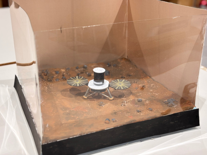 衛星の模型 衛星の模型