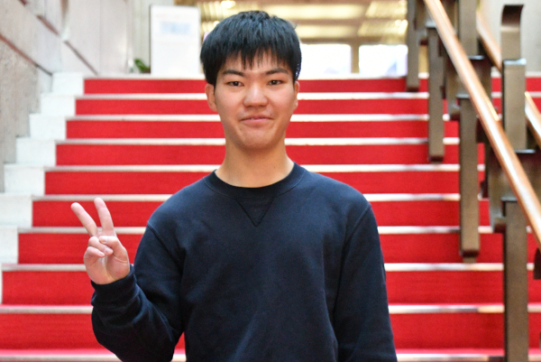 難関国家資格　電験二種に合格した電気電子工学科2年の西岡哲也さん