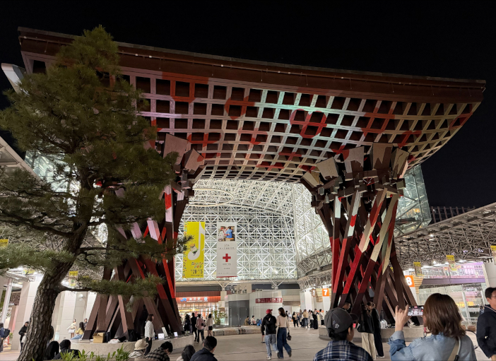 第2回目は2026年5月8日に金沢駅鼓門で行われる