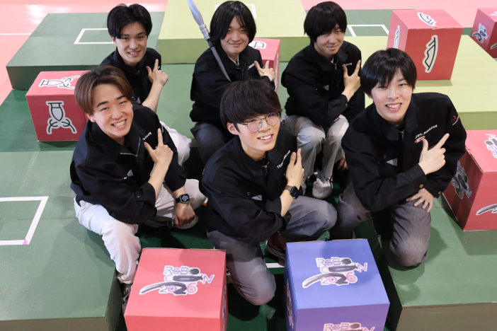 写真上段左から 那須野さん、林さん、伊東さん<br>下段左から 植田さん、原さん、滝澤さん