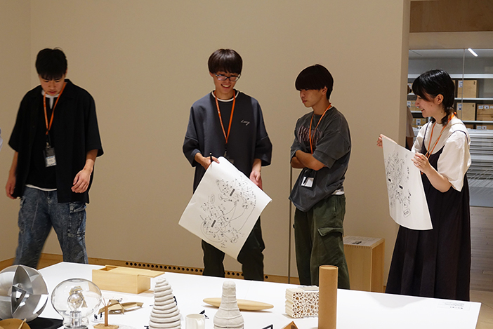 金沢工業大学内五十嵐威暢アーカイブでの授業 金沢工業大学内五十嵐威暢アーカイブでの授業