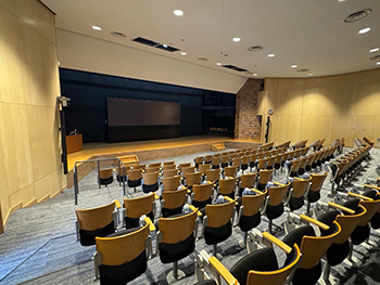 イノベーションホール(4階) イノベーションホール(4階)