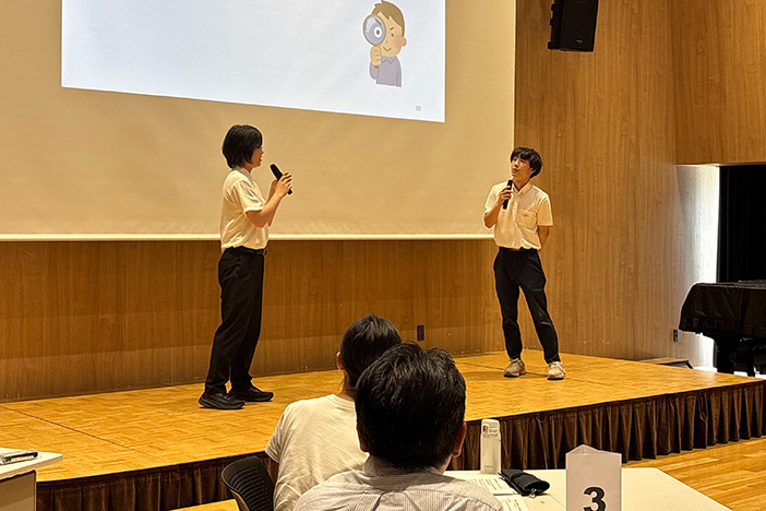大学院生によるロールプレイ前の良い例/悪い例の実演 大学院生によるロールプレイ前の良い例/悪い例の実演
